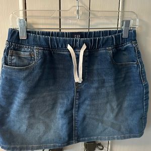 NWOT Gap kid’s denim skirt
